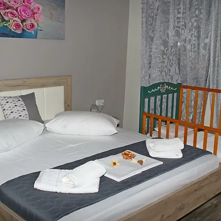 Apartment Lenti Street House Kallirakhi