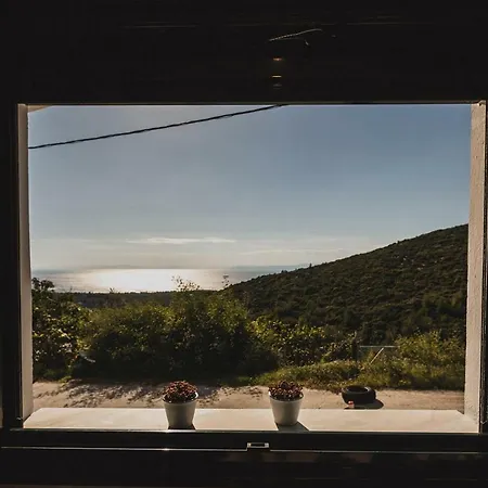 شقة Lenti Street House