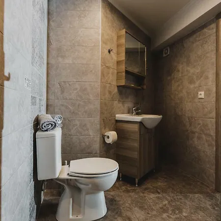 Lenti Street House Kallirakhi