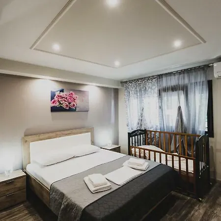 Lenti Street House * Kallirakhi